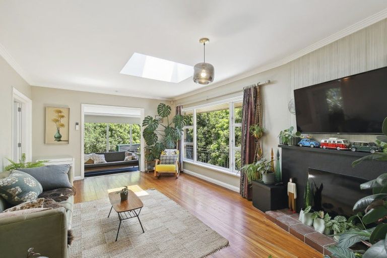 Photo of property in 6 Travers Street, Vogeltown, Wellington, 6021