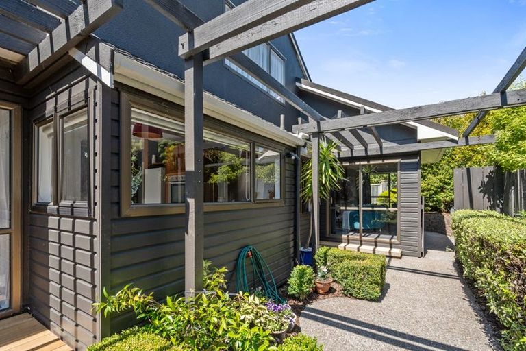 Photo of property in 70a Amapur Drive, Khandallah, Wellington, 6035