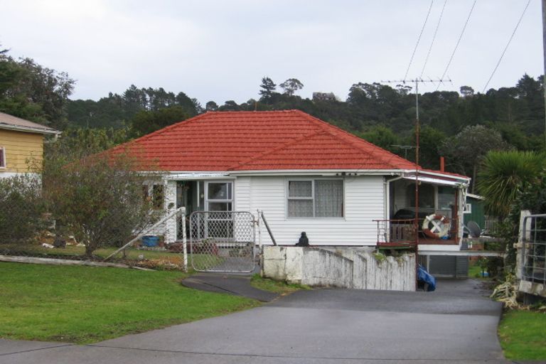 Photo of property in 17 Stillwater Crescent, Stillwater, Silverdale, 0993