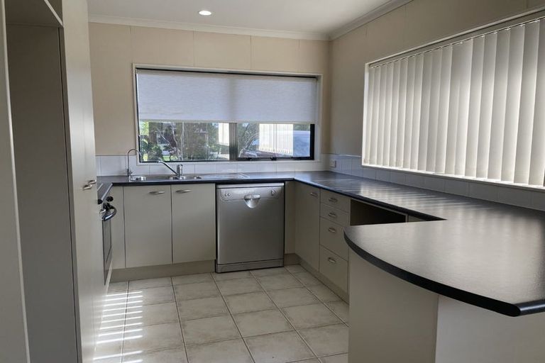 Photo of property in 18 Sheddings Lane, East Tamaki, Auckland, 2016