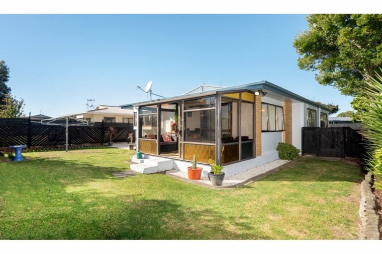 Photo of property in 35 Matavai Street, Mount Maunganui, 3116