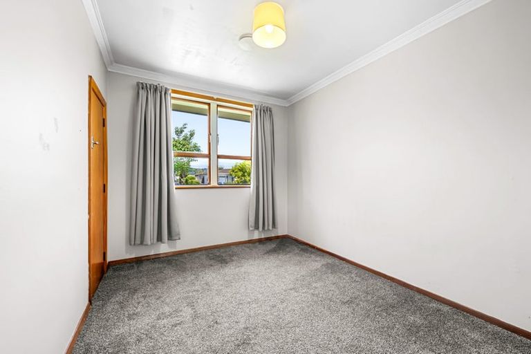 Photo of property in 28 Henry Street, Ebdentown, Upper Hutt, 5018