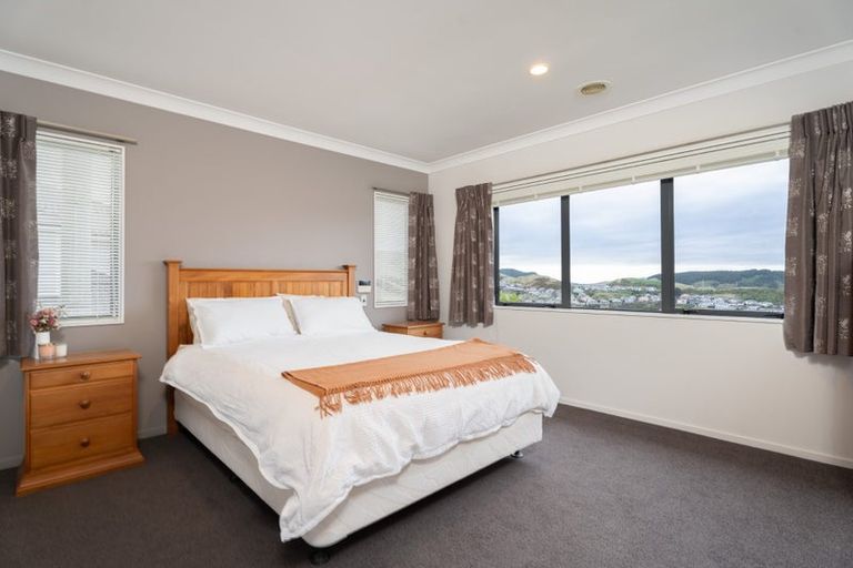 Photo of property in 49 Erlestoke Crescent, Churton Park, Wellington, 6037