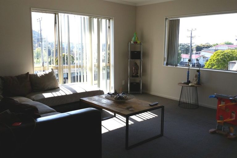 Photo of property in 223 Triangle Road, Massey, Auckland, 0614