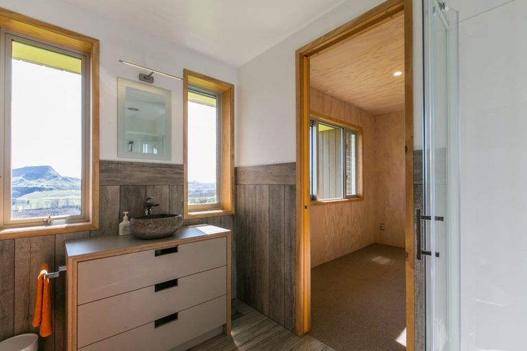 Photo of property in 157 Walcott Lane, Kahuranaki, 4295