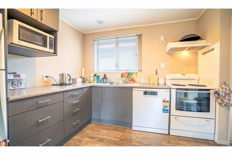 Photo of property in 162 Cunningham Crescent, Grasmere, Invercargill, 9810