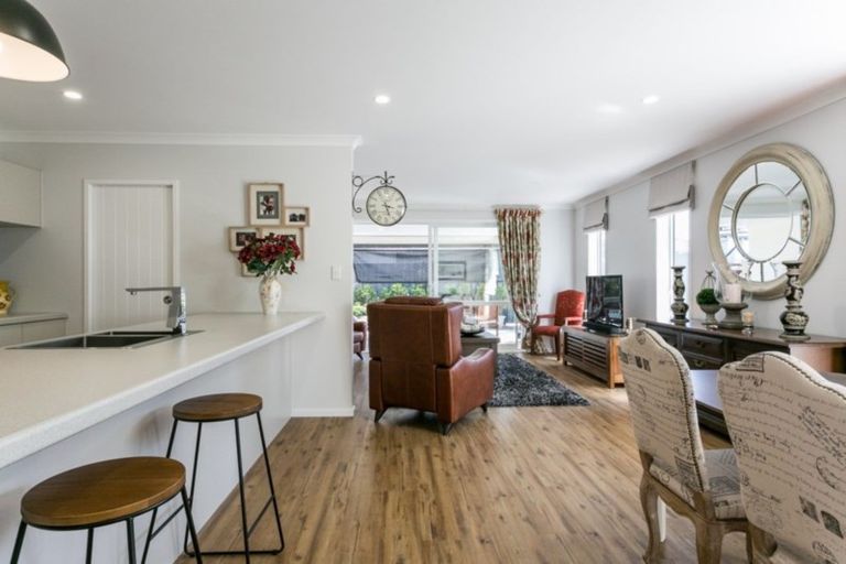 Photo of property in 27 Aparima Place, Awatoto, Napier, 4110