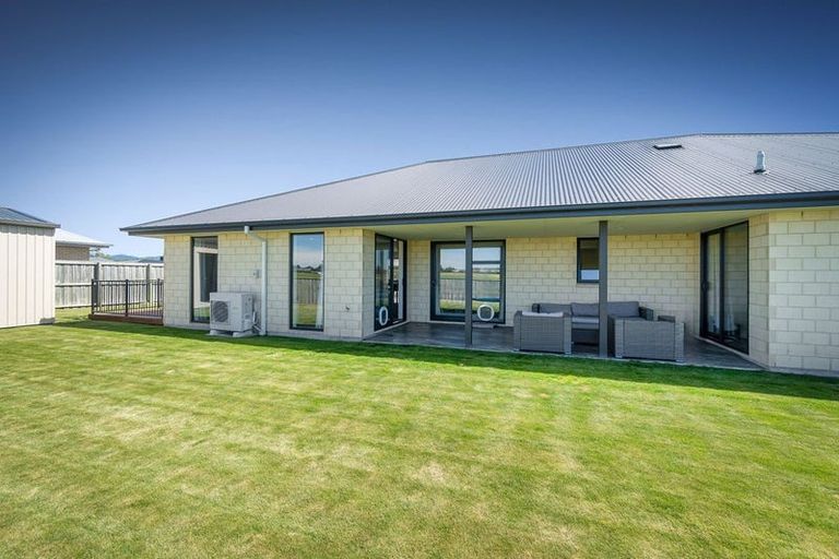 Photo of property in 9 Ruru Place, Oxford, 7430