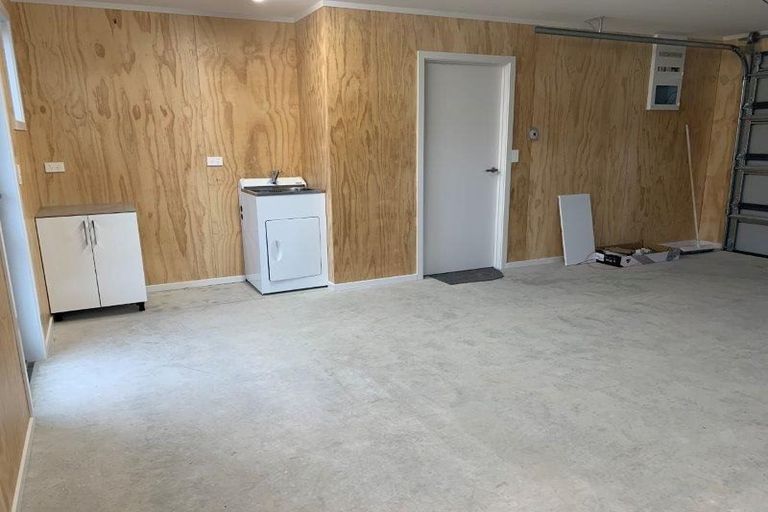 Photo of property in 1 Teal Place, Lake Hawea, Wanaka, 9382