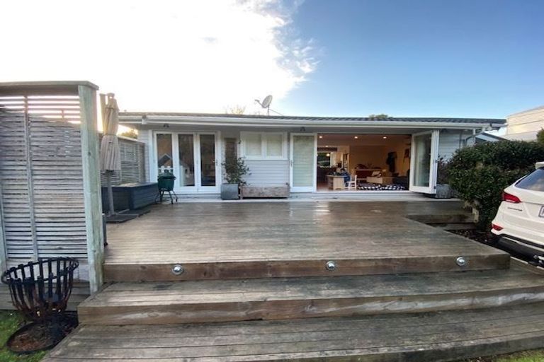 Photo of property in 7 Riverlea Road, Whenuapai, Auckland, 0618