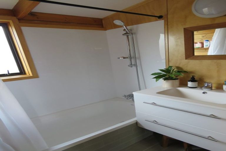 Photo of property in 1/36 Savoy Road, Glen Eden, Auckland, 0602