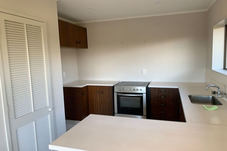Photo of property in 1/168 Prince Regent Drive, Farm Cove, Auckland, 2012