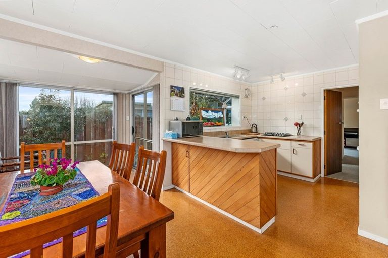 Photo of property in 8 Rameses Place, Pomare, Rotorua, 3015