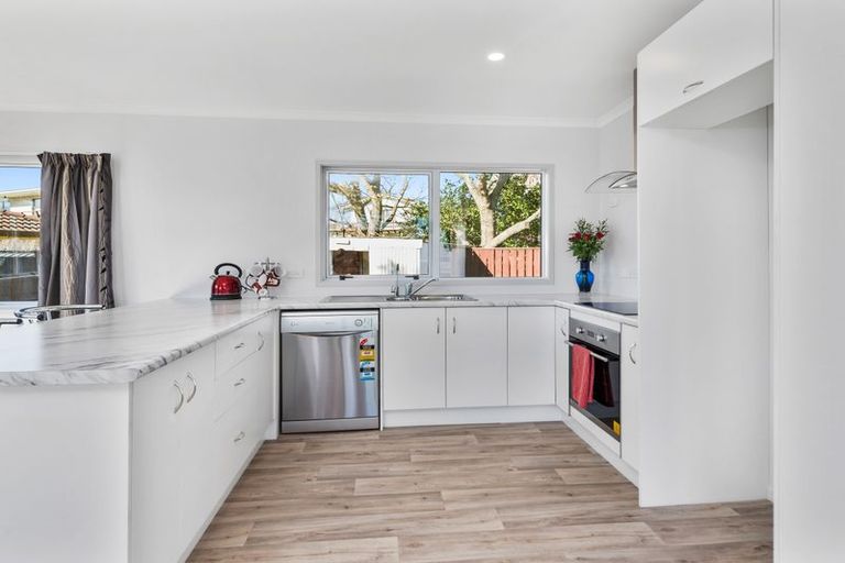 Photo of property in 20a Wharenui Road, Owhata, Rotorua, 3010