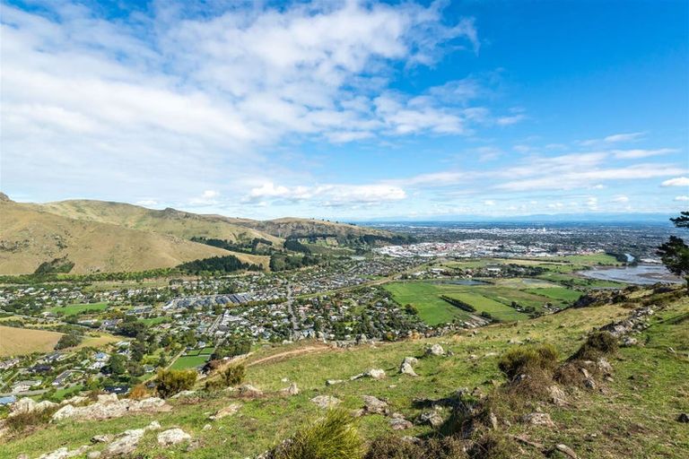 Photo of property in 11 Parkridge Place, Mount Pleasant, Christchurch, 8081