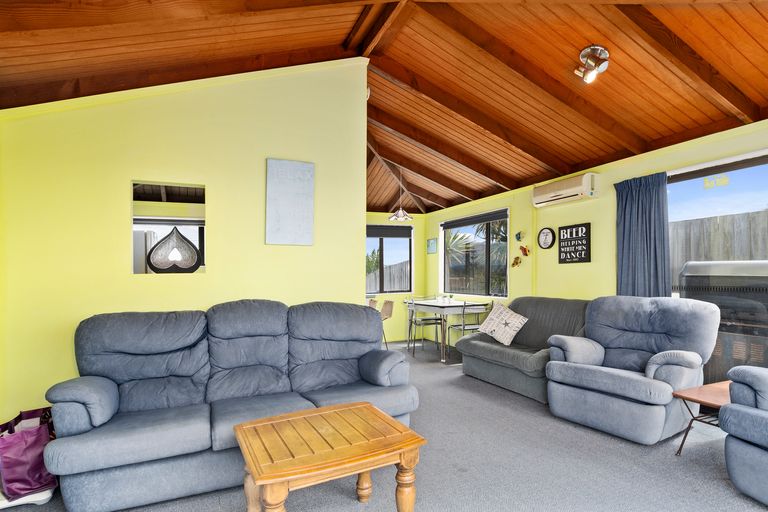 Photo of property in 517 Pukehina Parade, Pukehina, Te Puke, 3189