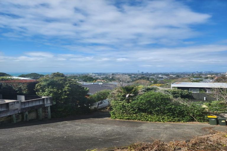 Photo of property in 21a Parr Terrace, Castor Bay, Auckland, 0620