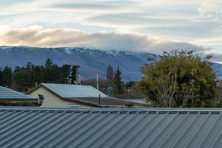 Photo of property in 11 Molyneux Avenue, Cromwell, 9310