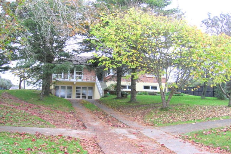 Photo of property in 56 Churchouse Road, Greenhithe, Auckland, 0632