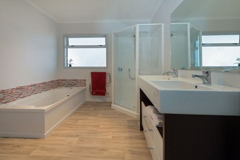 Photo of property in 20a Wharenui Road, Owhata, Rotorua, 3010