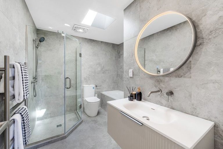 Photo of property in 13a Liam Place, Half Moon Bay, Auckland, 2012