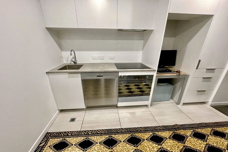 Photo of property in Pinnacle Apartments, E104/160 Victoria Street, Te Aro, Wellington, 6011