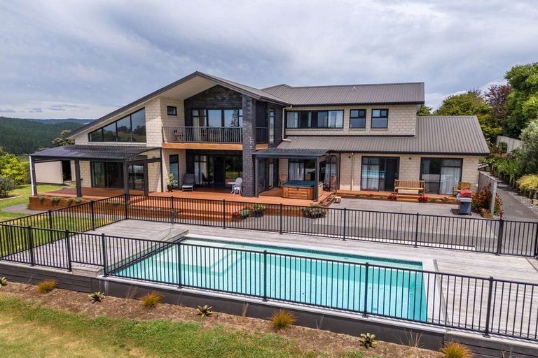 Photo of property in 8 Heron Hill, Kerikeri, 0230