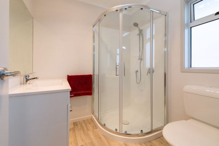 Photo of property in 20a Wharenui Road, Owhata, Rotorua, 3010