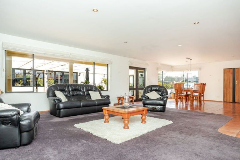 Photo of property in 9 Smith Street, Dannevirke, 4930