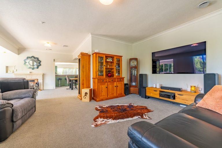 Photo of property in 8 London Street, Hampden, 9410