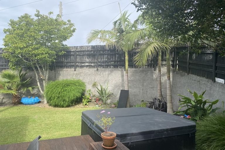 Photo of property in 7 Penrith Street, Westown, New Plymouth, 4310