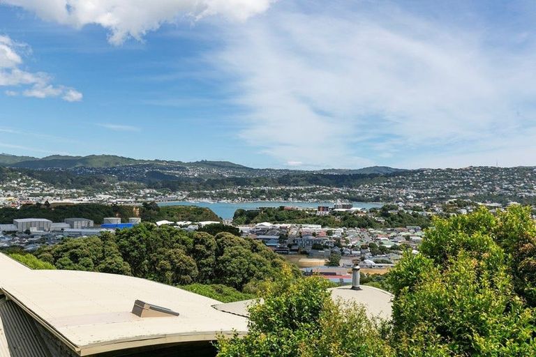 Photo of property in 85a Seatoun Heights Road, Seatoun, Wellington, 6022