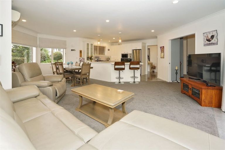 Photo of property in 10 Helmsdale Court, Huntington, Hamilton, 3210