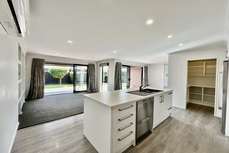 Photo of property in 54 Grayshott Avenue, Casebrook, Christchurch, 8051