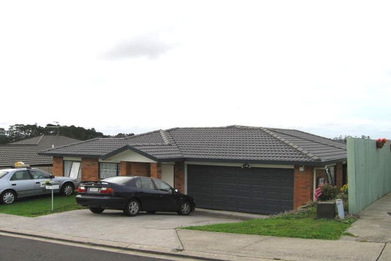 Photo of property in 21 Brittany Drive, Henderson, Auckland, 0612