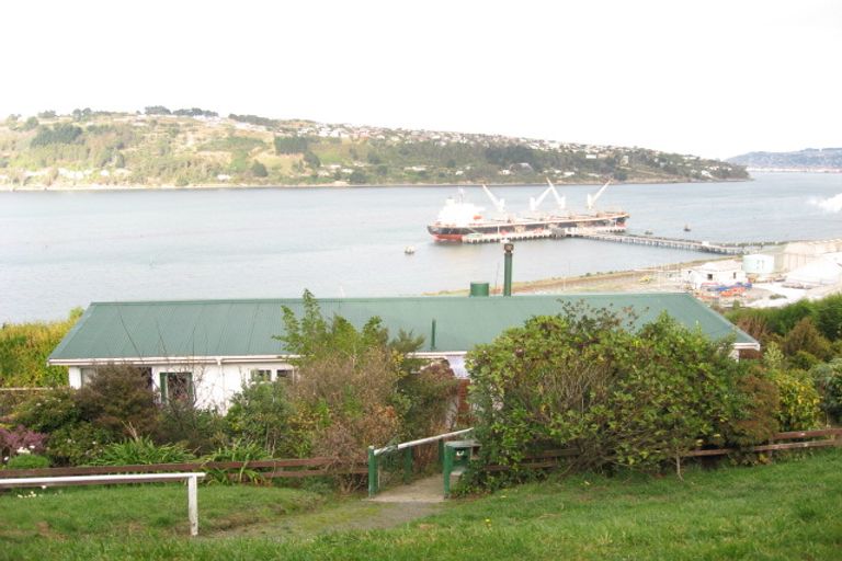 Photo of property in 41 Adderley Terrace, Ravensbourne, Dunedin, 9022