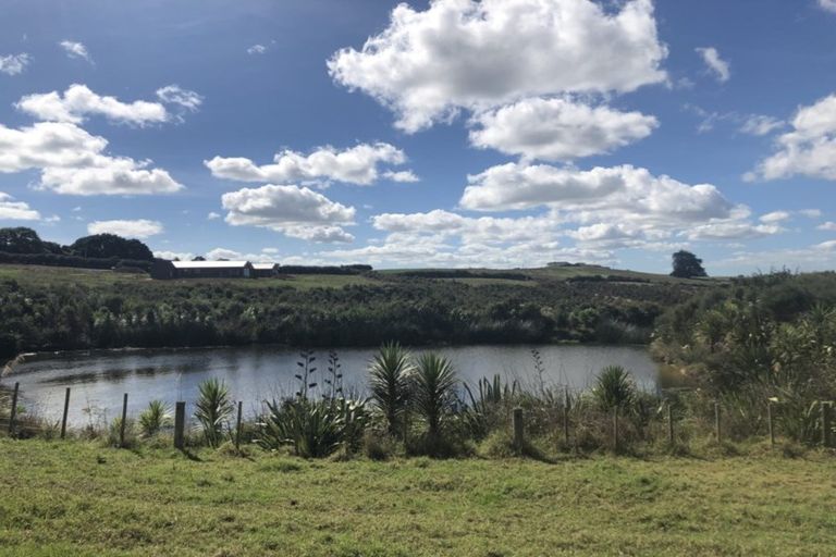 Photo of property in 160 Batty Road, Kingseat, Papakura, 2580