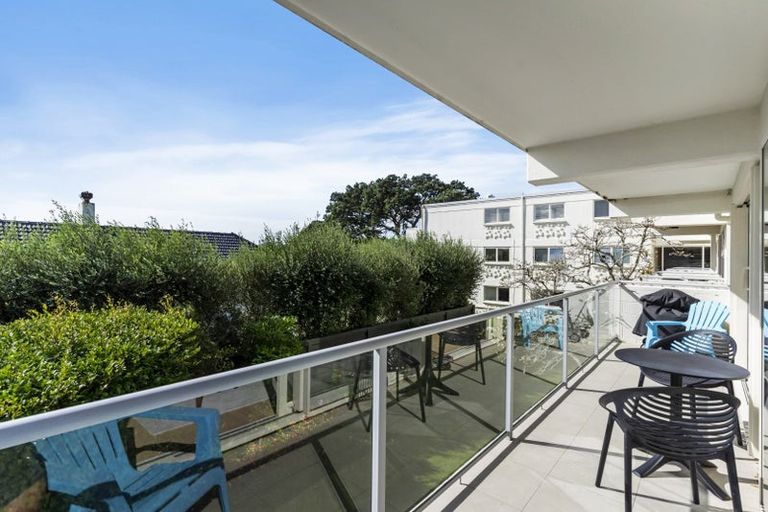 Photo of property in 6/21 Clifton Road, Hauraki, Auckland, 0622