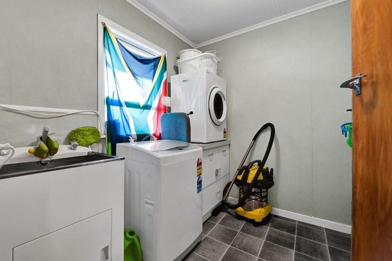 Photo of property in 73 Browne Street, Waitara, 4320