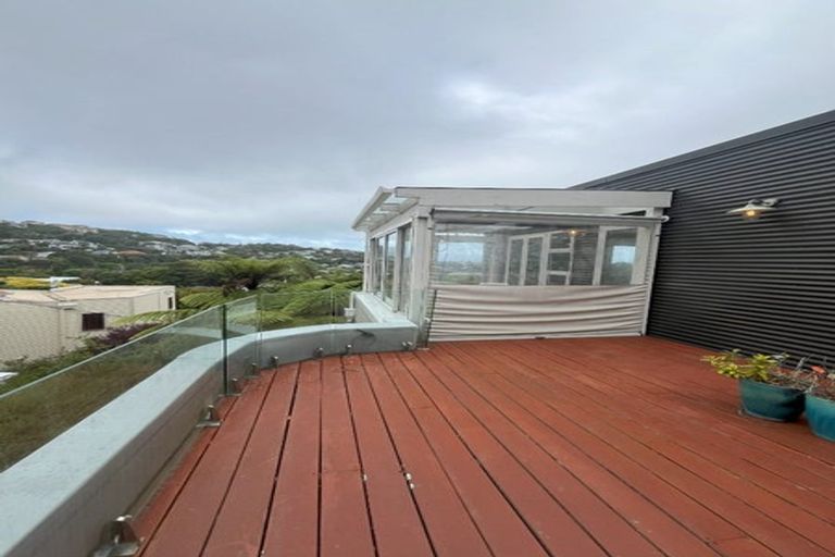 Photo of property in 11 Burma Road, Khandallah, Wellington, 6035