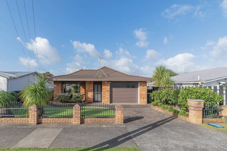 Photo of property in 3b Nelson Street, Papakura, 2110