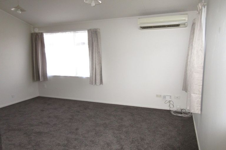 Photo of property in 5 Beechwood Avenue, Levin, 5510