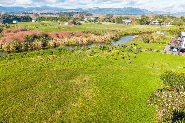 Photo of property in 34 Kapiti Lane, Otaki Beach, Otaki, 5512