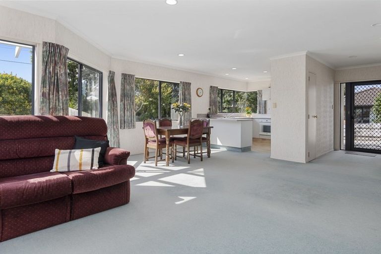 Photo of property in 8 Lynwood Place, Brookfield, Tauranga, 3110