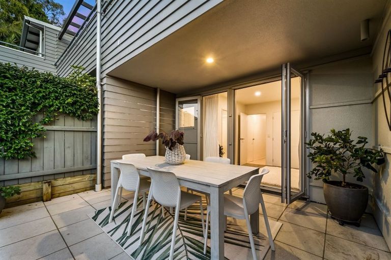 Photo of property in Habitat Apartments, 17/31 Byron Avenue, Takapuna, Auckland, 0622