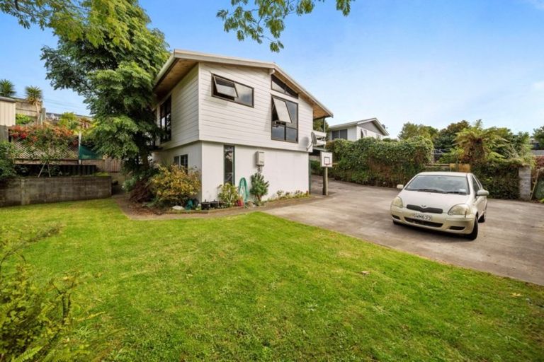 Photo of property in 40 Omata Road, Marfell, New Plymouth, 4310