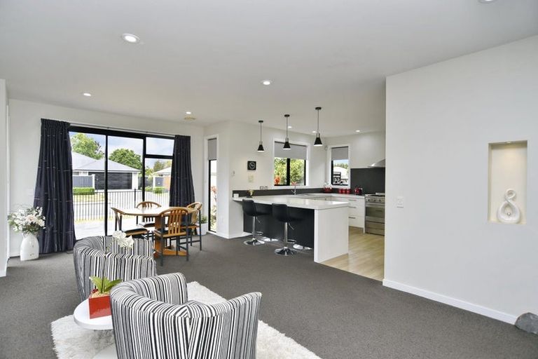 Photo of property in 292 West Belt, Rangiora, 7400