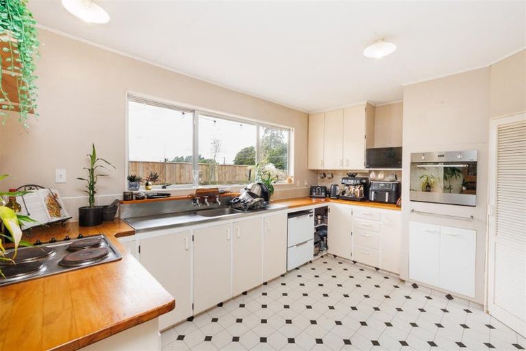 Photo of property in 22 Tutaenui Road, Marton, 4710