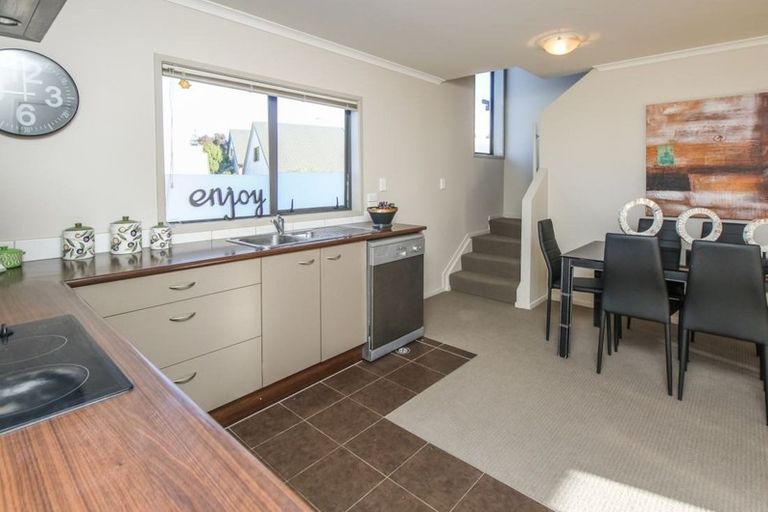 Photo of property in St Claire Village, 8/172 Mcleod Road, Te Atatu South, Auckland, 0610