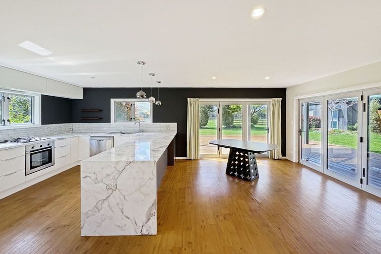 Photo of property in 646 No 2 Line, Fordell, 4572